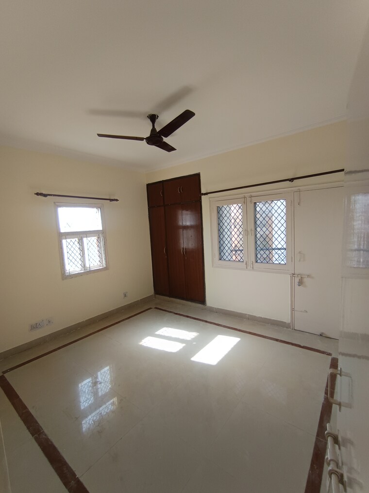 Room, madhur-jivan-apartment 3 Bedroom 2000 Sq.Ft. Apartment In Sector 56 Gurgaon 10285048