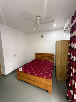 Bedroom in 2 BHK Builder Floor at Ameya One, Sector 42 – for Rent