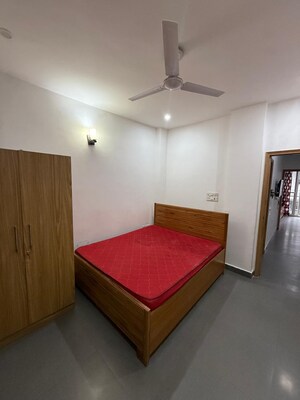 2 BHK Builder Floor For Rent in Ameya One, Sector 42