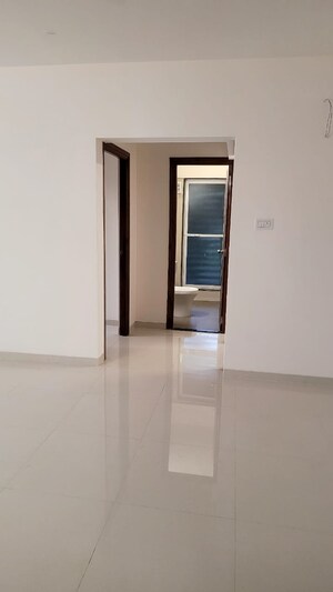 Room in 3 BHK Apartment at V Residences, Sion – for Sale