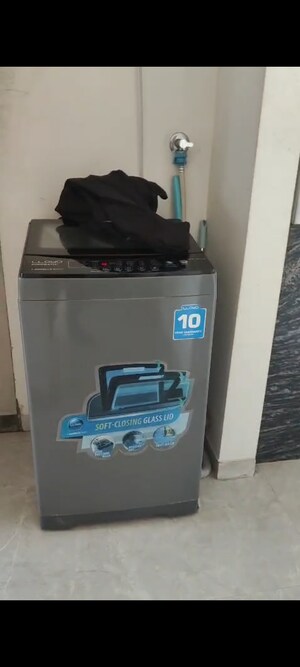 Furnished Amenities in 2 BHK Apartment at Prabhadevi – for Rent