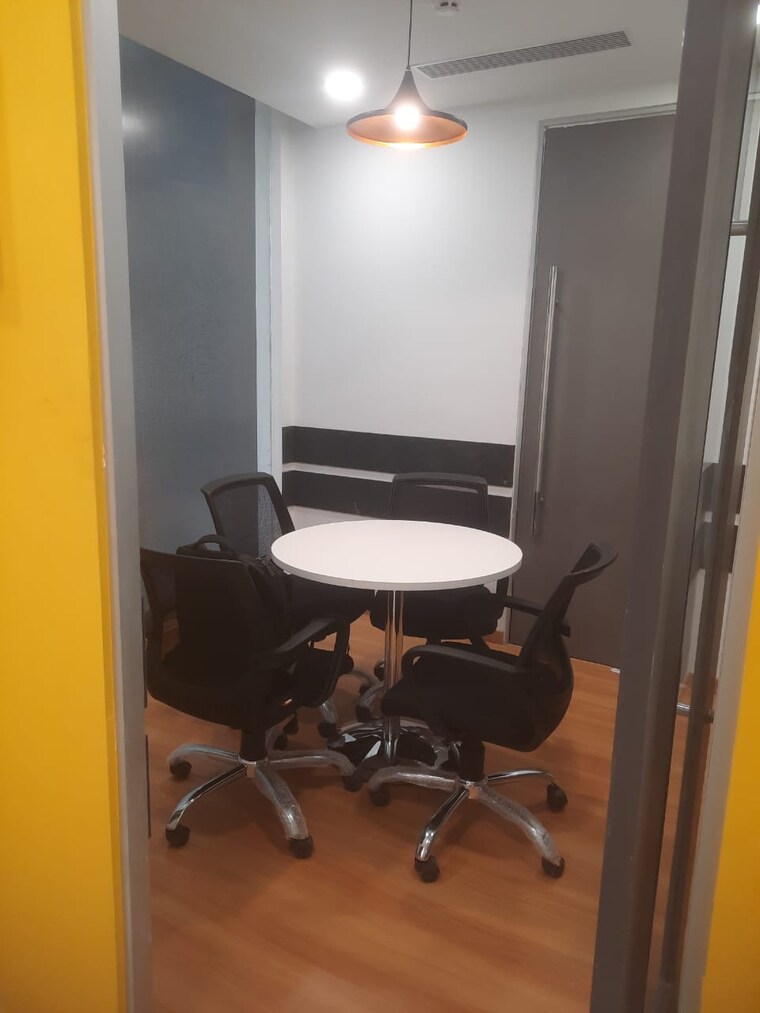 Team Area, okhla Commercial Office Space 4500 Sq.Ft. In Okhla Delhi 10285094