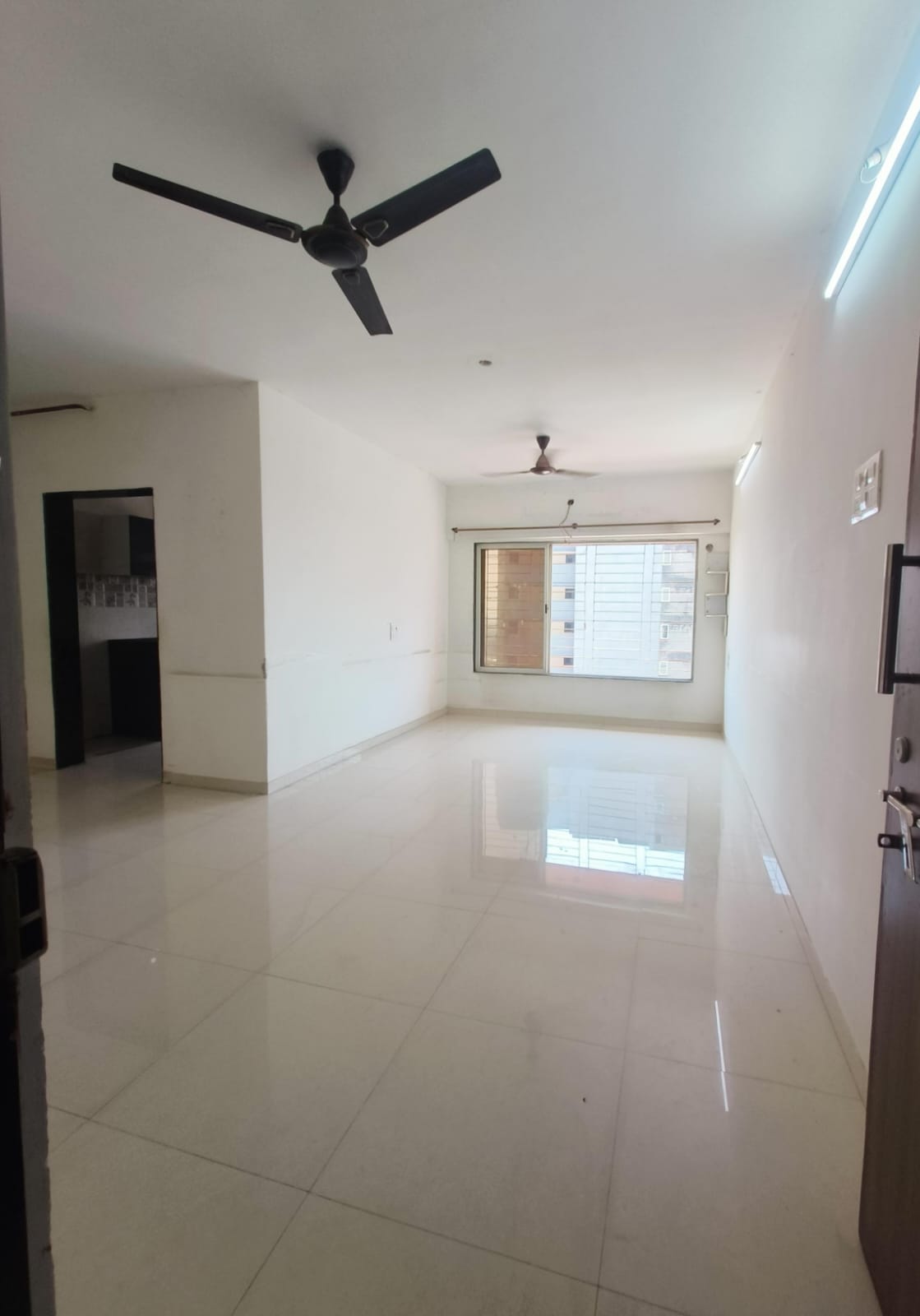 2 BHK Apartment For Rent in Ashok Therwani Swaroop