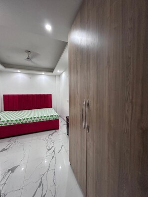 Furnished Amenities in 2 BHK Builder Floor at Saket – for Rent
