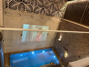 Furnished Amenities in 6 BHK Builder Floor at DLF City Phase IV, Dlf Phase iv – for Sale