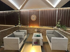 Team Area in 6 BHK Builder Floor at DLF City Phase IV, Dlf Phase iv – for Sale