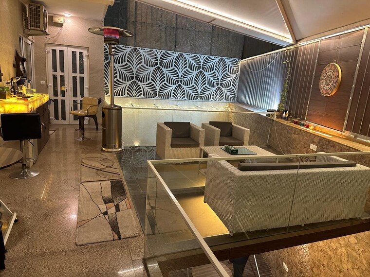 Team Area, dlf-city-phase-iv 6 Bedroom 450 Sq.Yd. Builder Floor In Dlf Phase iv Gurgaon 10285122