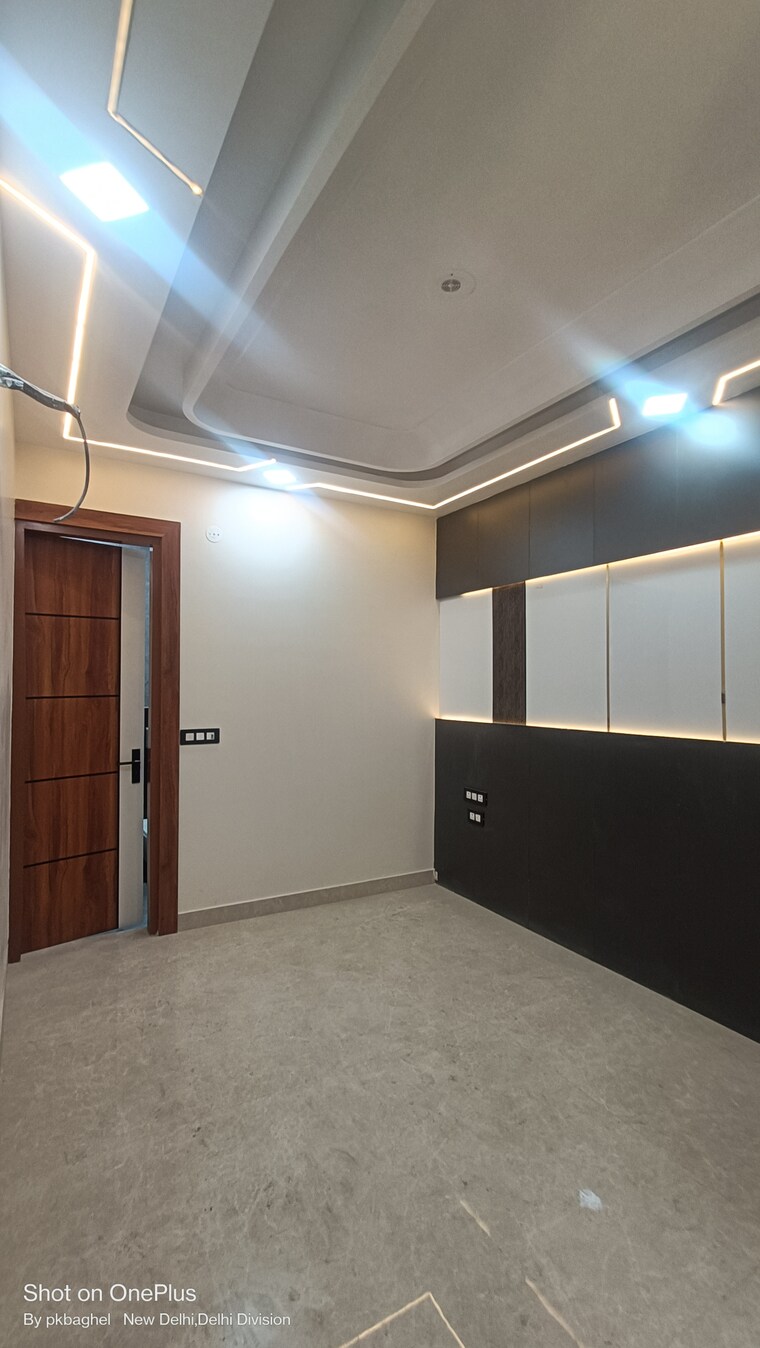 Room, bharthal 3 Bedroom 1000 Sq.Ft. Builder Floor In Bharthal Delhi 10285120
