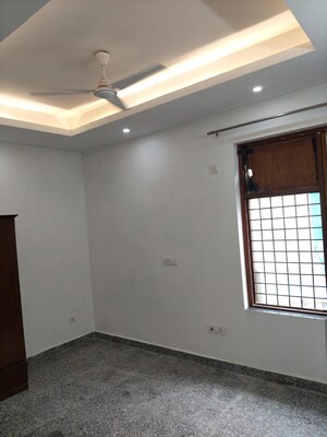 Room in 2 BHK Builder Floor at Lajpat Nagar I – for Rent