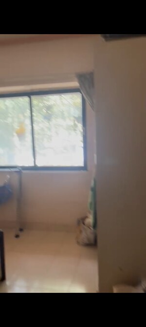 Furnished Amenities in 1 BHK Apartment at Mantra Building, Khar West – for Sale