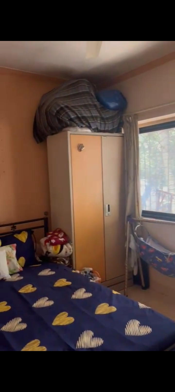 1 BHK + Store Room Apartment For Sale in Mantra Building