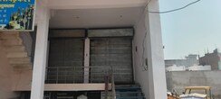 Showroom For Rent in Khushboo Complex
