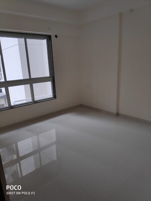 Room in 3 BHK Apartment at Godrej Prime, Chembur – for Rent