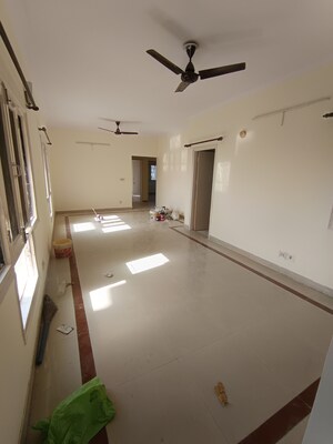 Hall in 3 BHK Apartment at Madhur Jivan Apartment, Sector 56 – for Rent