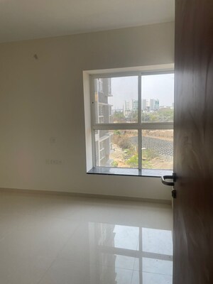 Room in 2 BHK Apartment at Pride Purple Park Titan, Hinjewadi – for Rent