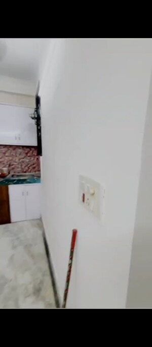 Furnished Amenities in 2 BHK Builder Floor at Nawada – for Sale