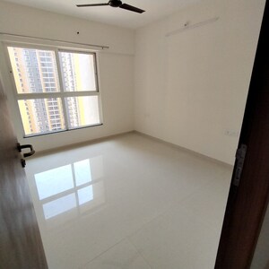 Room in 3 BHK Apartment at Pride Purple Park Titan, Hinjewadi – for Rent