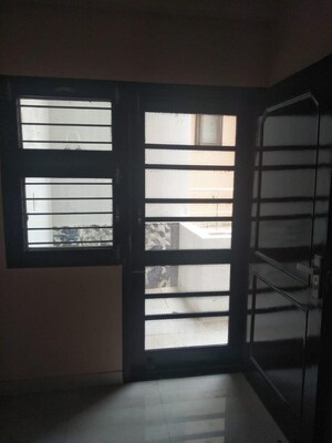 5 BHK Independent House For Rent in New Friends Colony