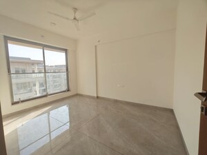 Room in 3 BHK Apartment at Hubtown Seasons, Chembur – for Rent