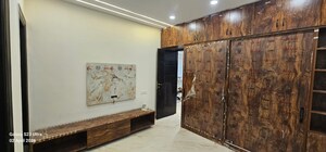 Room in 5 BHK Independent House at Motiaz Guildford Square, International Airport Road – for Sale