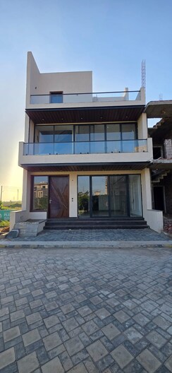 5 BHK + Study Room Independent House For Sale in Motiaz Guildford Square