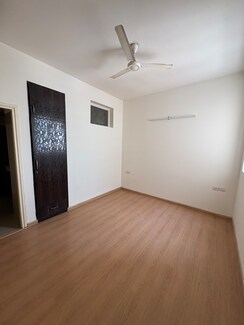2 BHK + Store Room Apartment For Rent in Godrej Air Sector 85