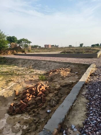 Plot for Sale in Saini, Greater Noida