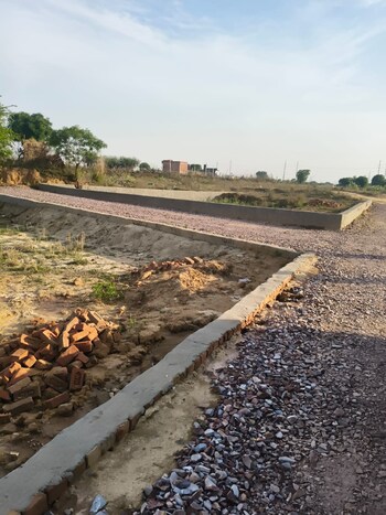 Plot for Sale in Saini, Greater Noida