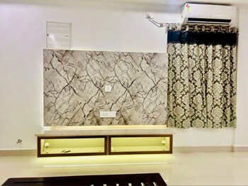 SMR Vinay Iconia Phase II