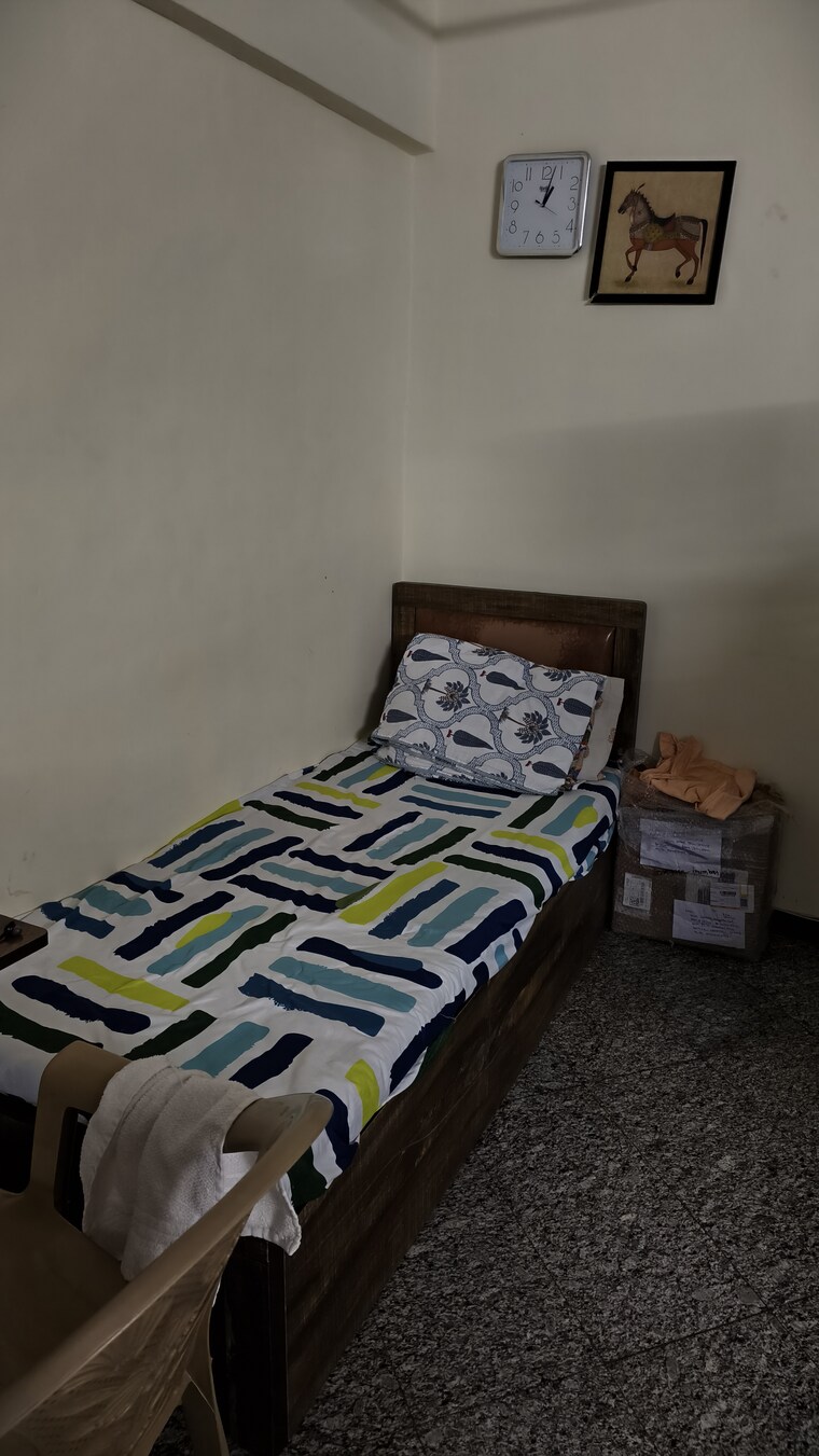 Bedroom, gokuldham colony Pg For Boys & Girls In Gokuldham Colony 10303625