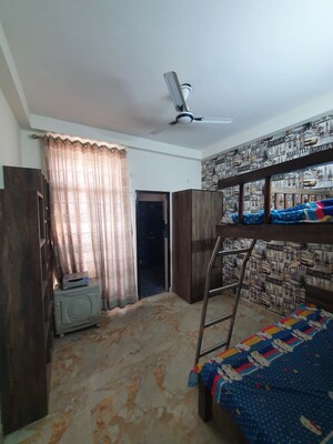 Living Room in 1.5 BHK Builder Floor at Dattanagar – for Rent