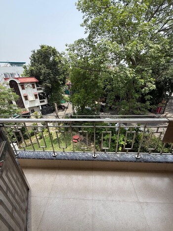 5 BHK Villa for Sale in Janakpuri, Delhi