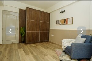 Room in 2.5 BHK Apartment at Godrej Aria, Sector 79 – for Sale