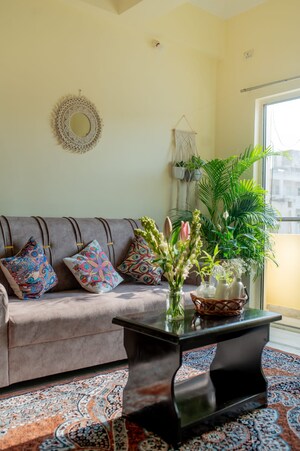 Furnished Amenities in 2 BHK Apartment at Begumpet – for Rent