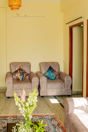 Living Room in 2 BHK Apartment at Begumpet – for Rent