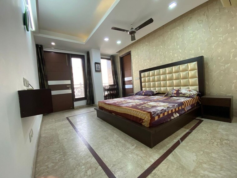 Bedroom, safdarjung enclave 3 Bedroom 500 Sq.Yd. Builder Floor In Safdarjung Enclave Delhi 10313875