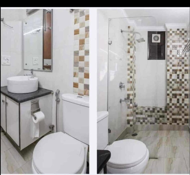Bathroom, safdarjung enclave 3 Bedroom 500 Sq.Yd. Builder Floor In Safdarjung Enclave Delhi 10313875