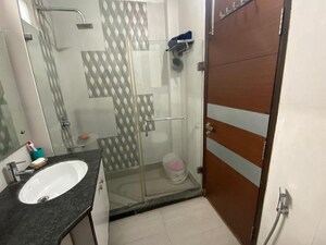 Bathroom in 3 BHK Builder Floor at Safdarjung Enclave – for Rent