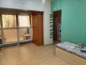 Room in 1 BHK Apartment at Shri Ram Niwas, Aundh – for Rent