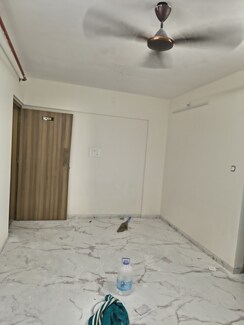 1 BHK + Pooja Room,Store Room Apartment For Rent in Kurla East