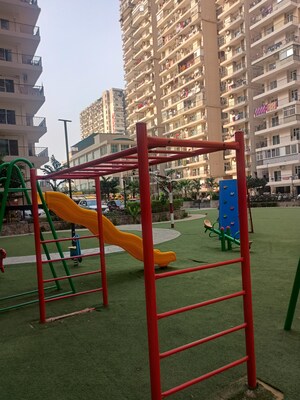 3 BHK Apartment For Sale in Windsor Paradise 2, Raj Nagar Extension