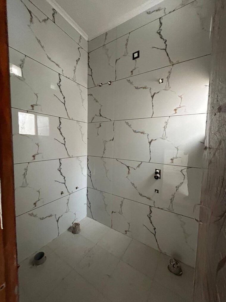 Bathroom, highland-park-chandigarh 3 Bedroom 1500 Sq.Ft. Apartment In Bhabat Zirakpur 10316932