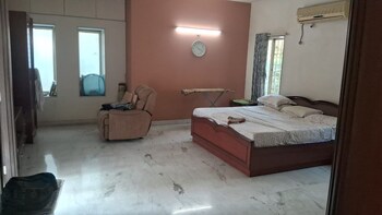 2 BHK Flat for Rent in Navi Peth, Pune
