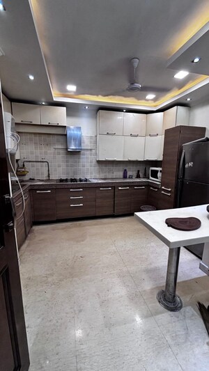 Kitchen in 4 BHK Builder Floor at Sector 52 – for Sale