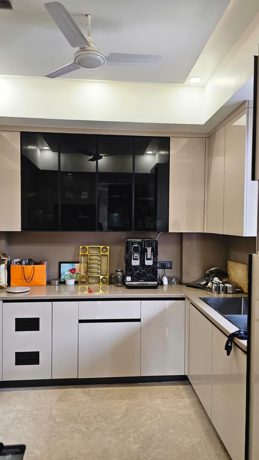 3 BHK Builder Floor for Sale in Malibu Town, Gurgaon