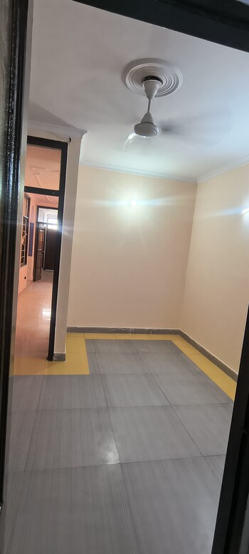 2 BHK Builder Floor for Rent in Panchsheel Vihar, Delhi