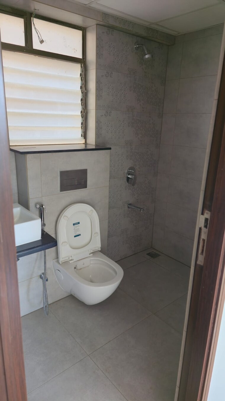 Bathroom, l-t-emerald-isle-tower-16 2 Bedroom 735 Sq.Ft. Apartment In Powai Mumbai 10323696