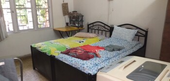 1 BHK Flat for Rent in Santacruz West, Mumbai
