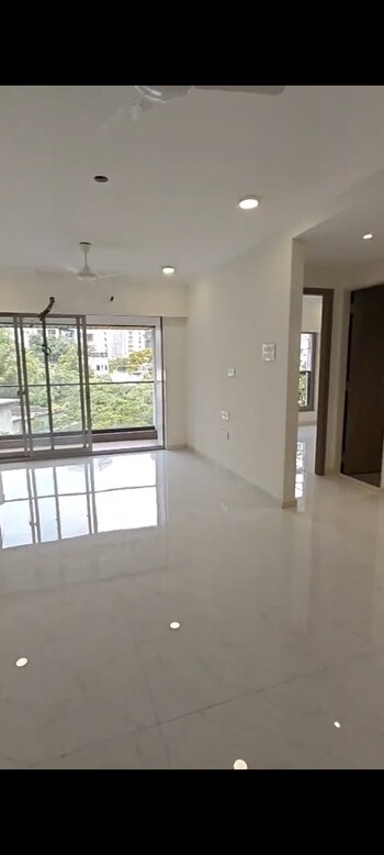 2 BHK Flat for Sale in Dadar East, Mumbai