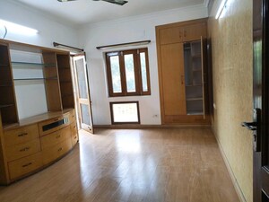 Room in 3 BHK Apartment at ATS Green Village, Sector 93a – for Rent
